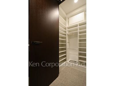 パークコート渋谷大山町 ザ プラネ 悠邸の写真 シューズインクローゼット