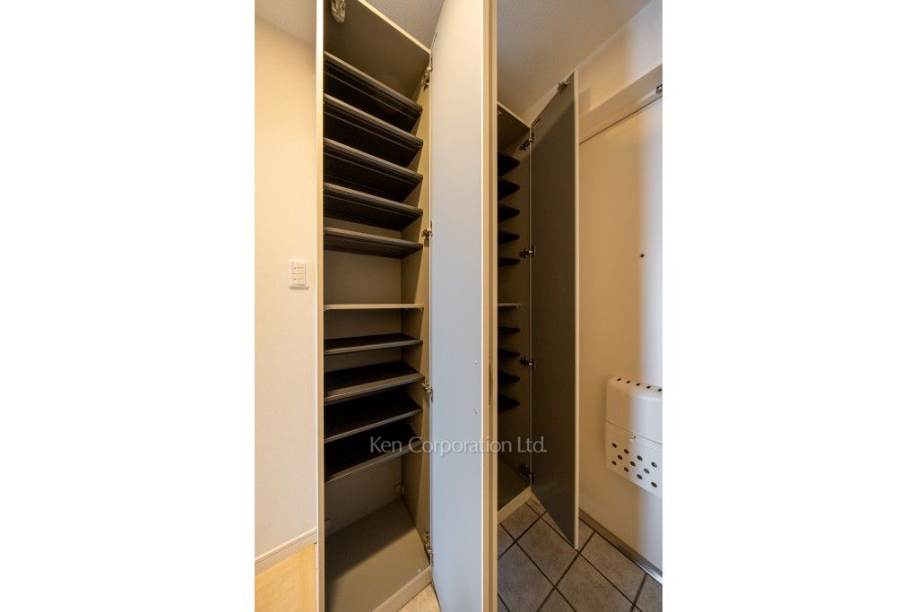 リバーシティ21新川の写真 シューズクローゼット