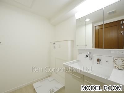 パウダールーム　※MODEL ROOM
