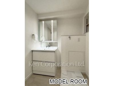 パウダールーム　※MODEL ROOM