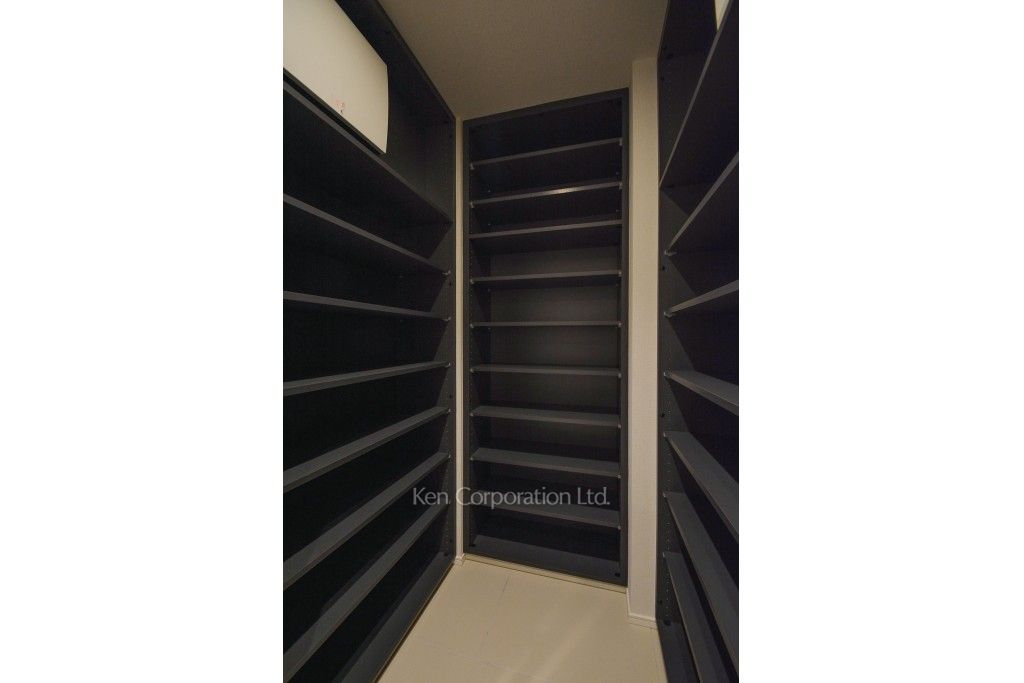 西麻布レジデンスの写真 シューズインクローゼット