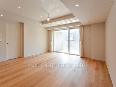 西麻布レジデンスの写真 リビングダイニング