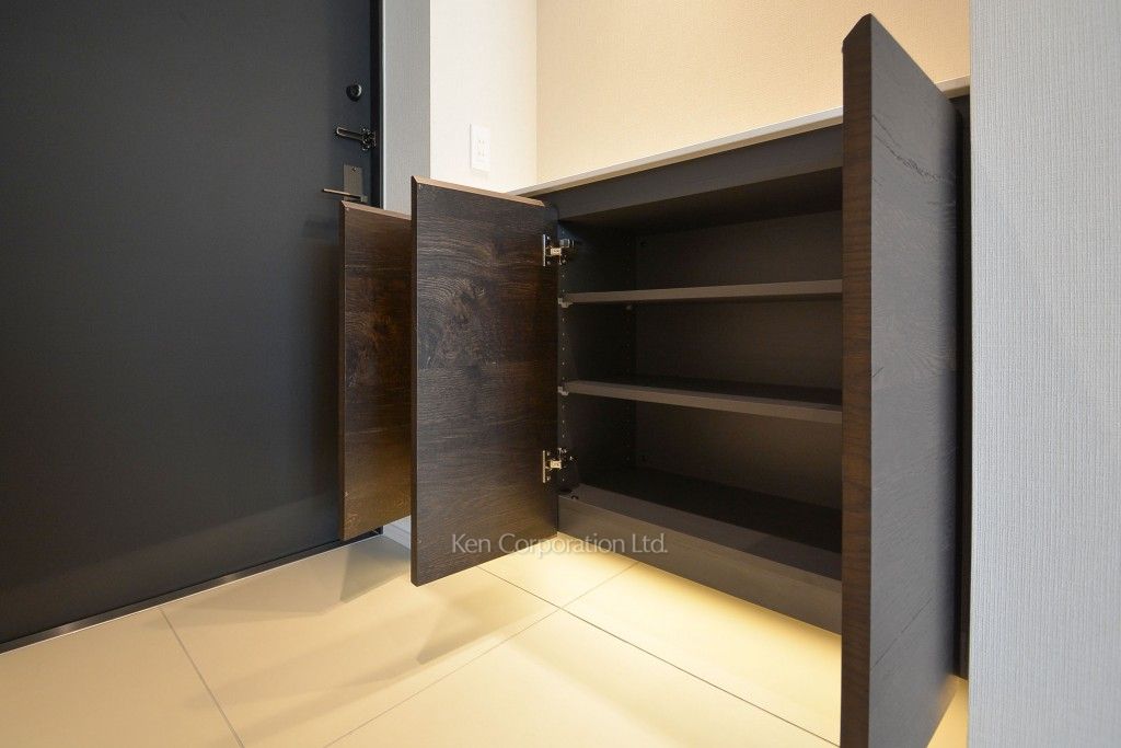 西麻布レジデンスの写真 シューズクローゼット