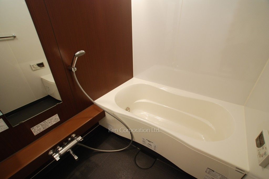 MFPR目黒タワーの写真 バスルーム ※16階の同じ間取タイプを撮影。仕様が異なることがあります。