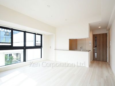 ウェンブリー表参道の写真 リビングダイニング※12階の同じ間取りタイプを撮影。仕様が異なることがあります。