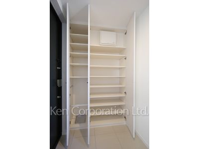 プライムメゾン代官山の写真 シューズクローゼット