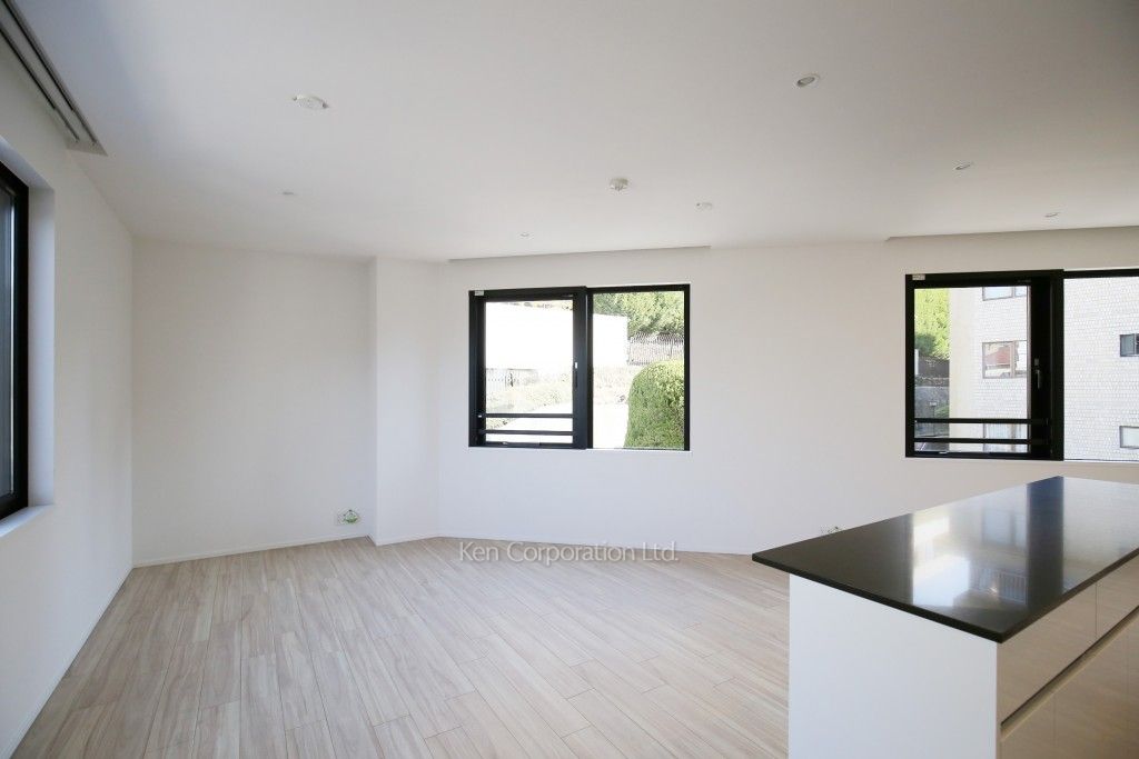 プライムメゾン代官山の写真 リビングダイニング