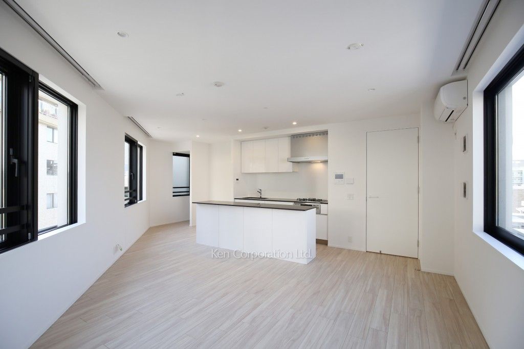 プライムメゾン代官山の写真 リビングダイニング