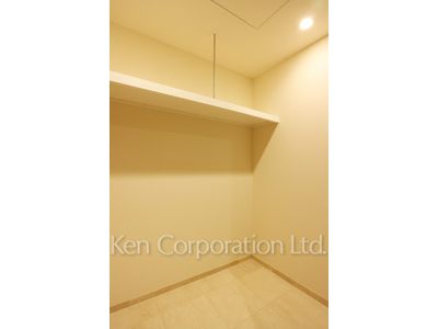 ブランズ ザ・ハウス一番町の写真 ウォークインクローゼット