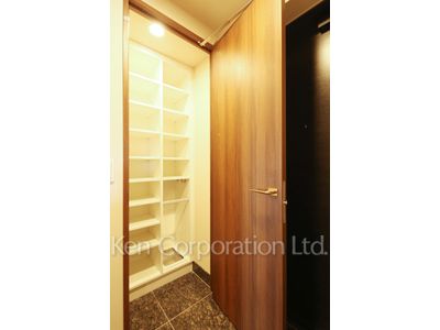 ザ・パークハウス築地入船の写真 シューズインクローゼット