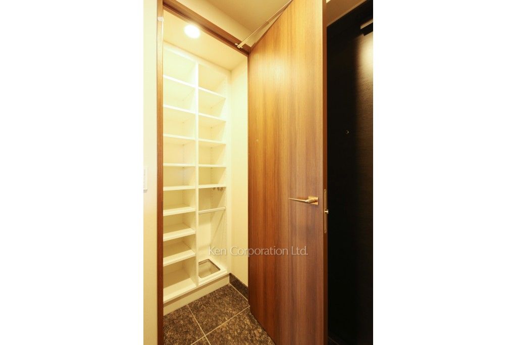 ザ・パークハウス築地入船の写真 シューズインクローゼット