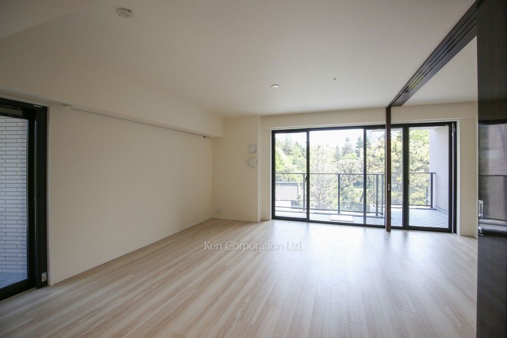 ガーデンヒルズ四ツ谷迎賓の森の写真 リビングダイニング