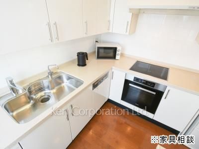 プルデンシャルタワーレジデンスの写真 キッチン　※家具相談 ※26階の同じ間取タイプを撮影。仕様が異なることがあります。