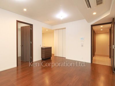 グランドメゾン目黒東山パークフロントの写真 リビングダイニング