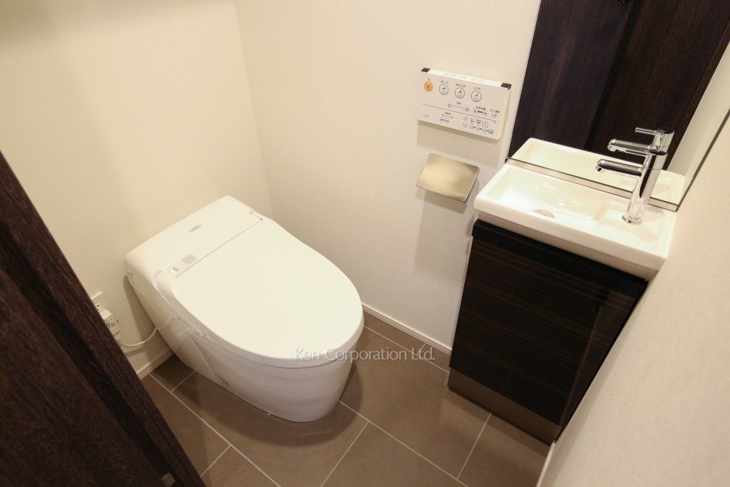 ザ・パークハビオ目黒の写真 トイレ（MODEL ROOM）※6階の同じ間取タイプを撮影。仕様が異なることがあります。