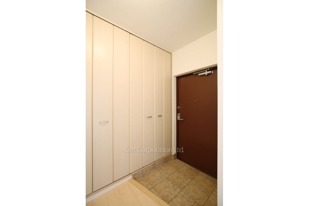 河田町ガーデン 4号棟の写真 玄関