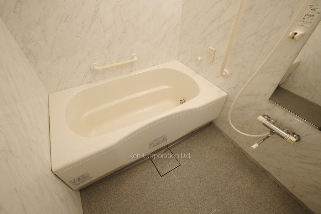 河田町ガーデン 4号棟の写真 バスルーム