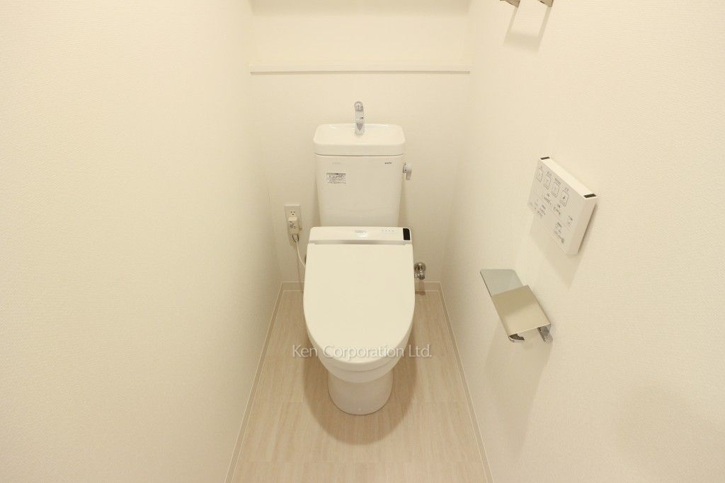トイレ ※4階の同じ間取タイプを撮影。仕様が異なることがあります。