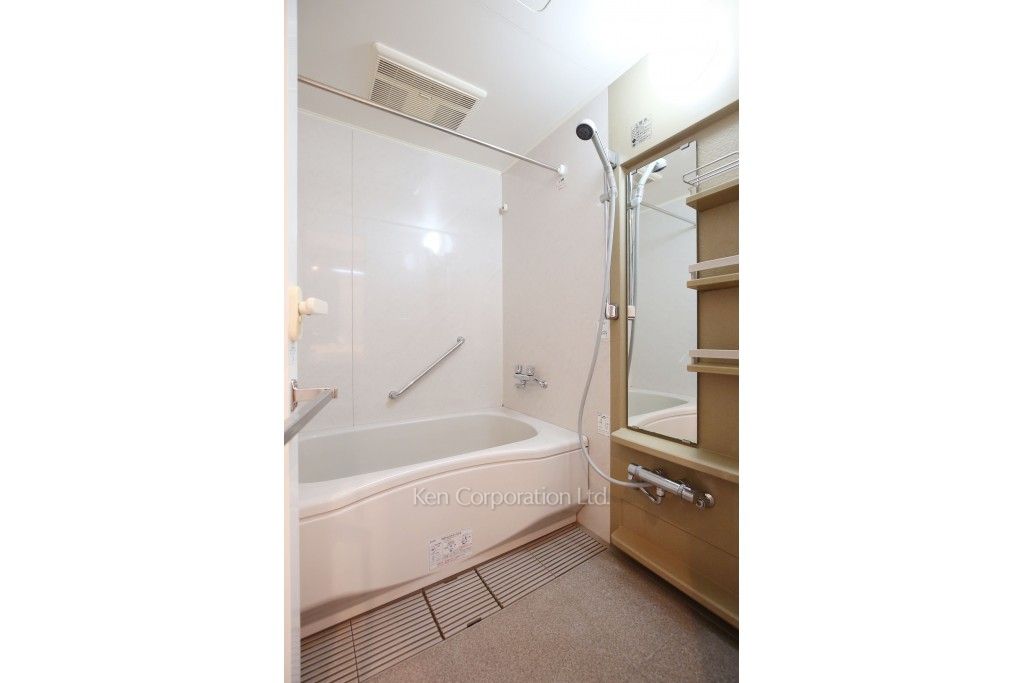 コスモ広尾の写真 バスルーム