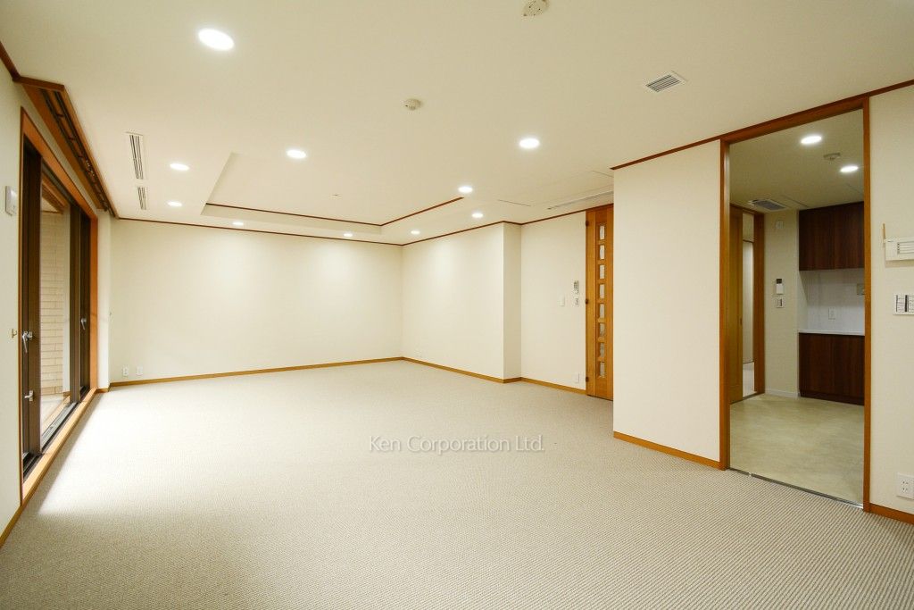 広尾ガーデンヒルズの写真 リビングダイニング