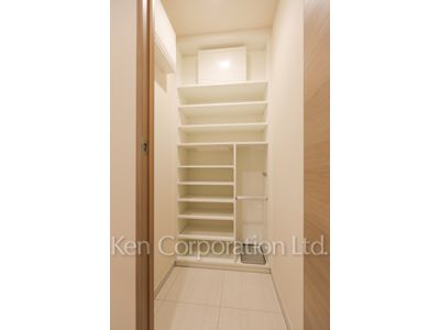 目黒第一マンションズの写真 シューズインクローゼット