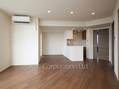 目黒第一マンションズの写真 居室（LDなど） ※12階の同じ間取タイプを撮影。仕様が異なることがあります。