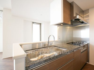 目黒第一マンションズの写真 キッチン ※12階の同じ間取タイプを撮影。仕様が異なることがあります。