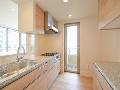 目黒第一マンションズの写真 キッチン ※12階の同じ間取タイプを撮影。仕様が異なることがあります。