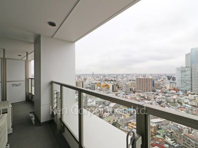ザ・パークハウス西新宿タワー60の写真 バルコニー