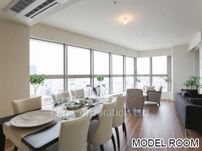 ザ・パークハウス西新宿タワー60の写真 リビングダイニング※MODEL ROOM