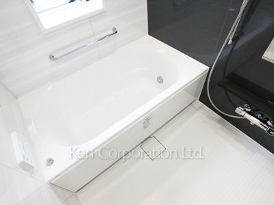 バスルーム ※2階の同じ間取タイプを撮影。仕様が異なることがあります。