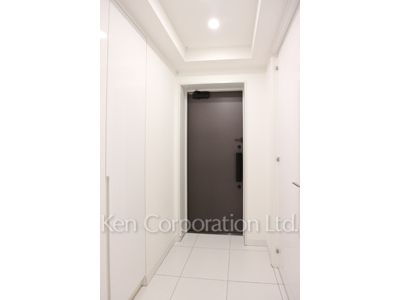 ジオ南青山の写真 玄関