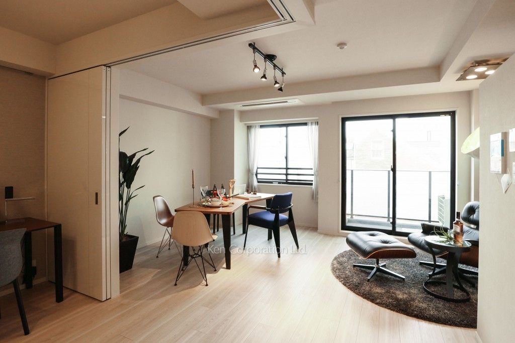 パークアクシスプレミア表参道の写真 リビングダイニング※MODEL ROOM ※4階の同じ間取タイプを撮影。仕様が異なることがあります。