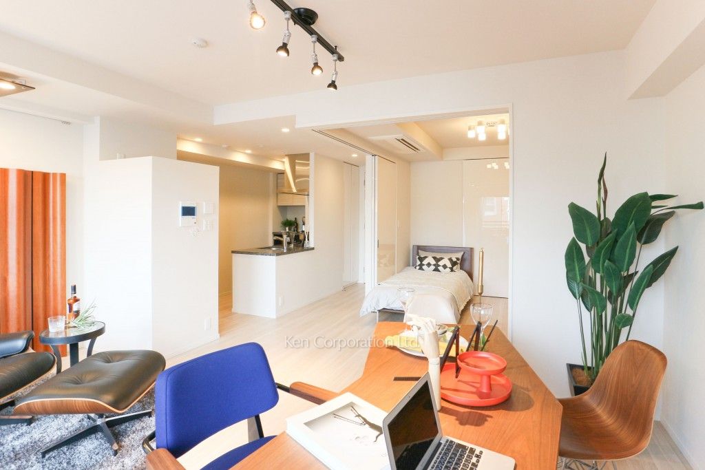 パークアクシスプレミア表参道の写真 リビングダイニング※MODEL ROOM ※4階の同じ間取タイプを撮影。仕様が異なることがあります。