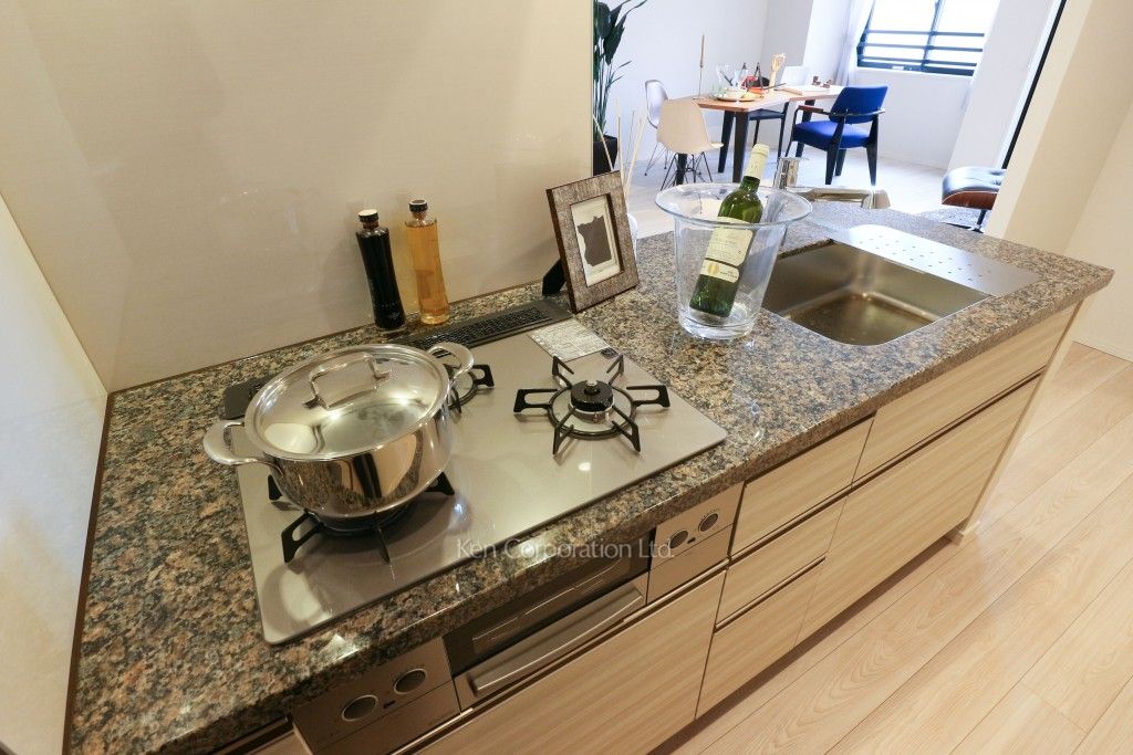 パークアクシスプレミア表参道の写真 キッチン※MODEL ROOM ※4階の同じ間取タイプを撮影。仕様が異なることがあります。