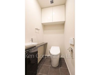 パークアクシスプレミア南青山の写真 トイレ