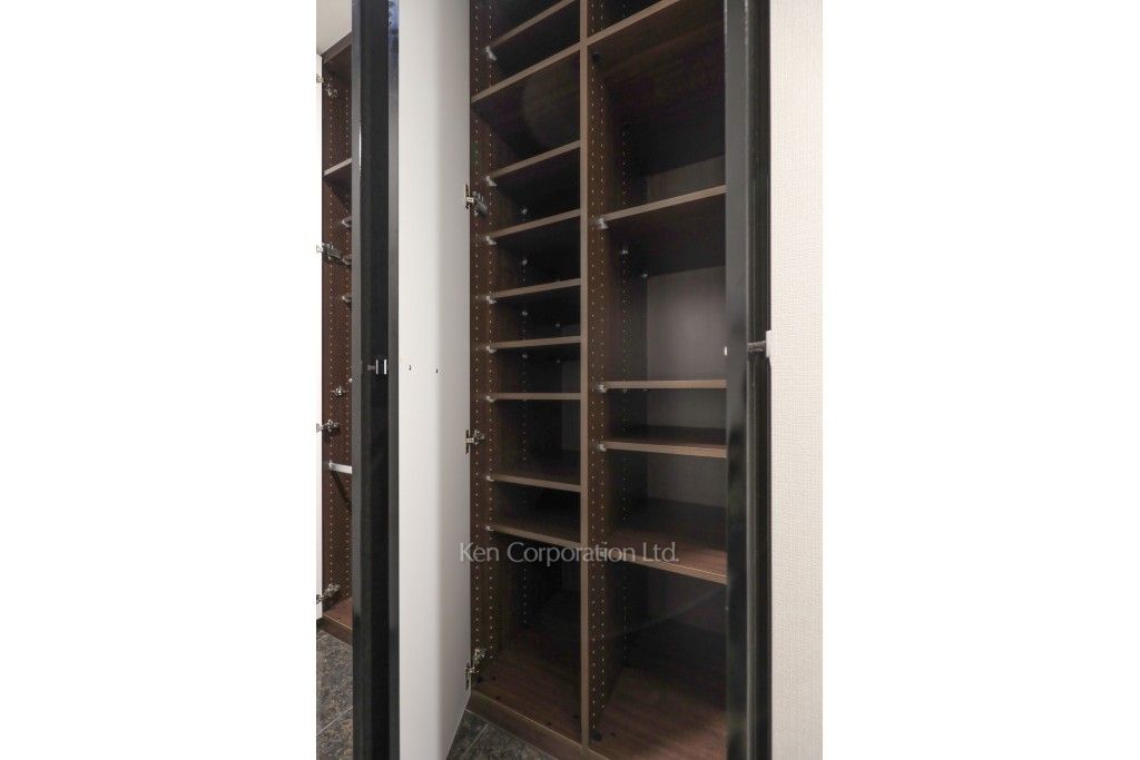 パークアクシスプレミア南青山の写真 シューズクローゼット