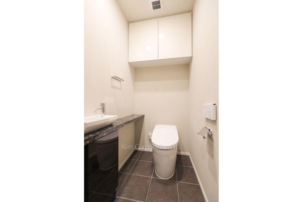 パークアクシスプレミア南青山の写真 トイレ