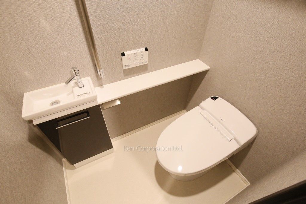 トイレ ※44階の同じ間取タイプを撮影。仕様が異なることがあります。（46階・2R）  ※写真の無断転載禁止