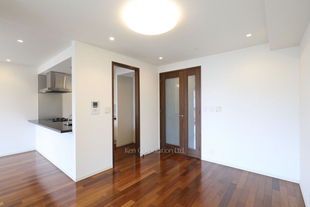 フォレセーヌ目黒平町の写真 リビングダイニング