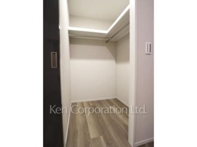 ジオ四谷荒木町の写真 クローゼット等 ※写真・画像は実際と異なる場合がございます。部屋写真は同一タイプのものです。（ただし、画像中にタイプ名の記載がある場合はその記載内容を優先します。）