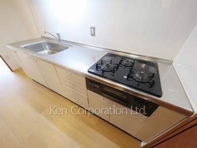 河田町ガーデン 1号棟の写真 キッチン ※8階の同じ間取タイプを撮影。仕様が異なることがあります。