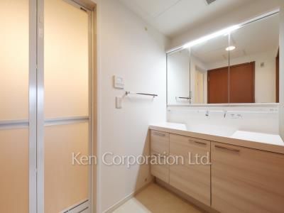 河田町ガーデン 1号棟の写真 パウダールーム ※8階の同じ間取タイプを撮影。仕様が異なることがあります。