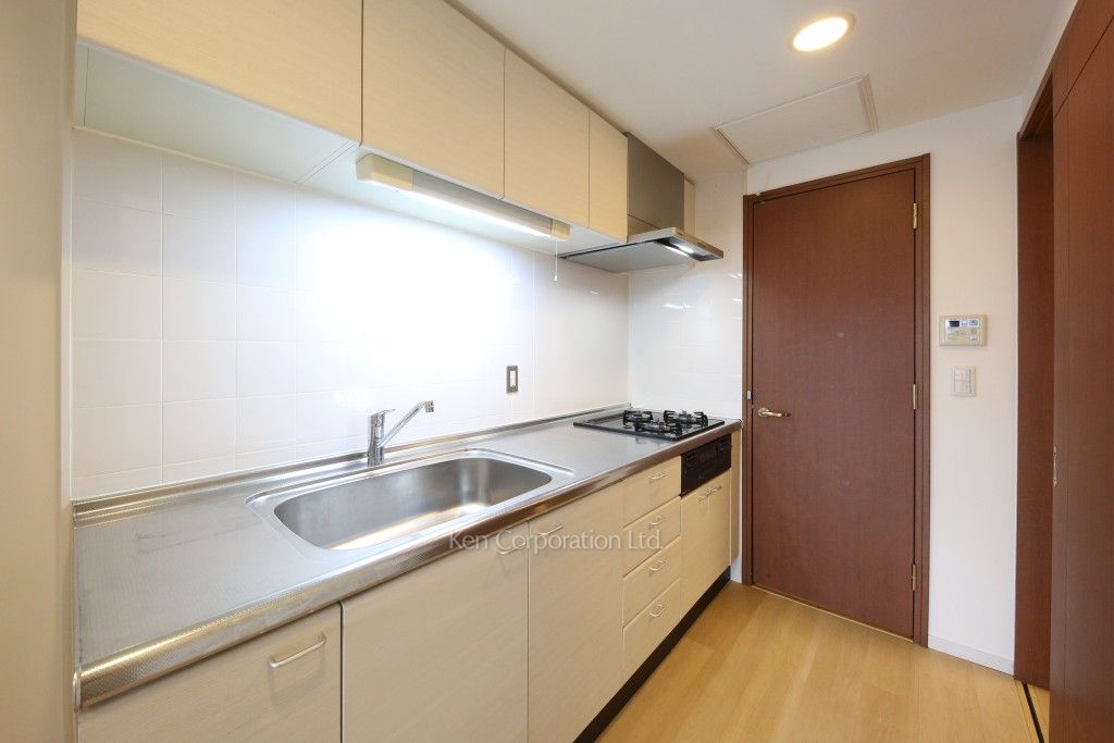 河田町ガーデン 1号棟の写真 キッチン ※8階の同じ間取タイプを撮影。仕様が異なることがあります。