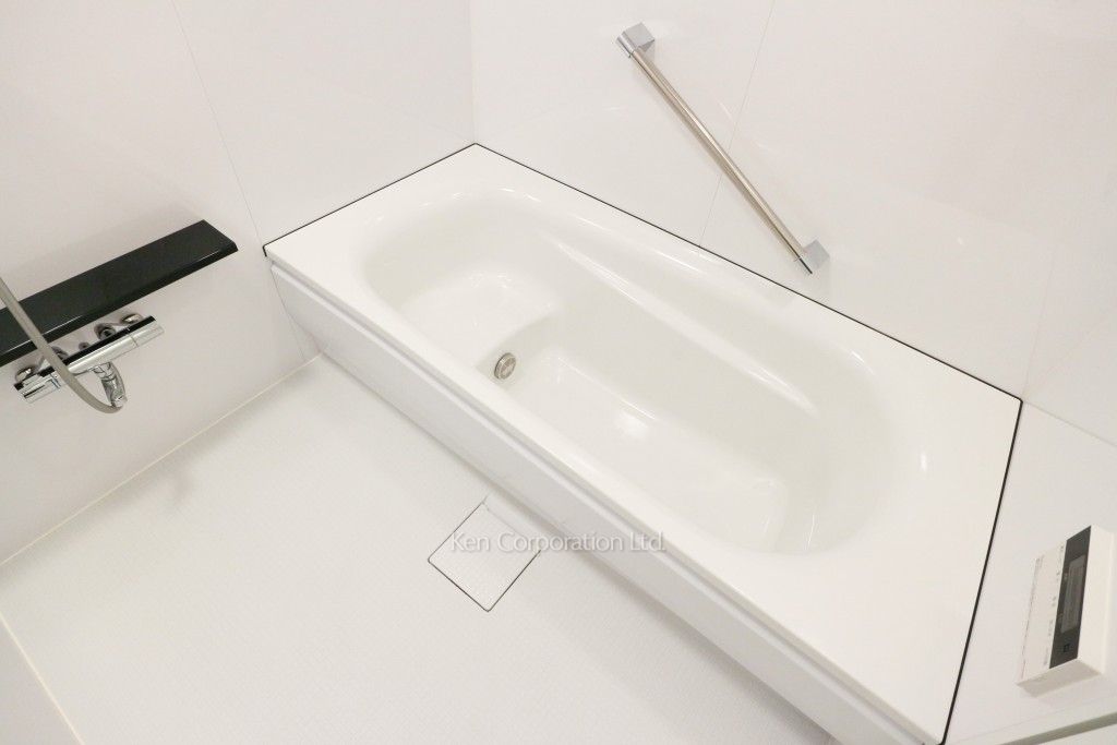 バスルーム ※8階の同じ間取タイプを撮影。仕様が異なることがあります。