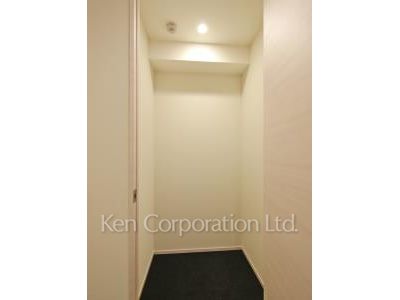 飯田橋ガーデンフラッツの写真 ストレージ ※8階の同じ間取タイプを撮影。仕様が異なることがあります。