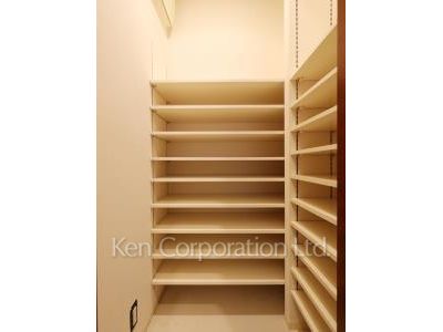 パークアクシス青山一丁目タワーの写真 シューズインクローゼット