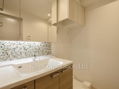 バウスステージ広尾の写真 パウダールーム ※2階の同じ間取タイプを撮影。仕様が異なることがあります。