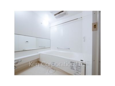 バスルーム ※写真・画像は実際と異なる場合がございます。部屋写真は同一タイプのものです。（ただし、画像中にタイプ名の記載がある場合はその記載内容を優先します。）