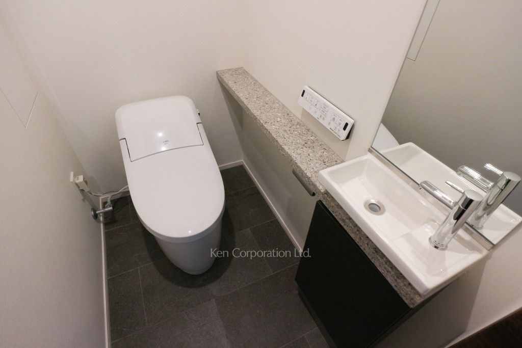 ザ・パークハビオ恵比寿プレイスの写真 トイレ ※10階の同じ間取タイプを撮影。仕様が異なることがあります。